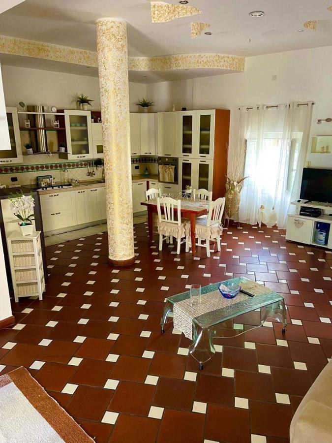 Holiday House Il Castello Di Anna Apartman Vietri Kültér fotó