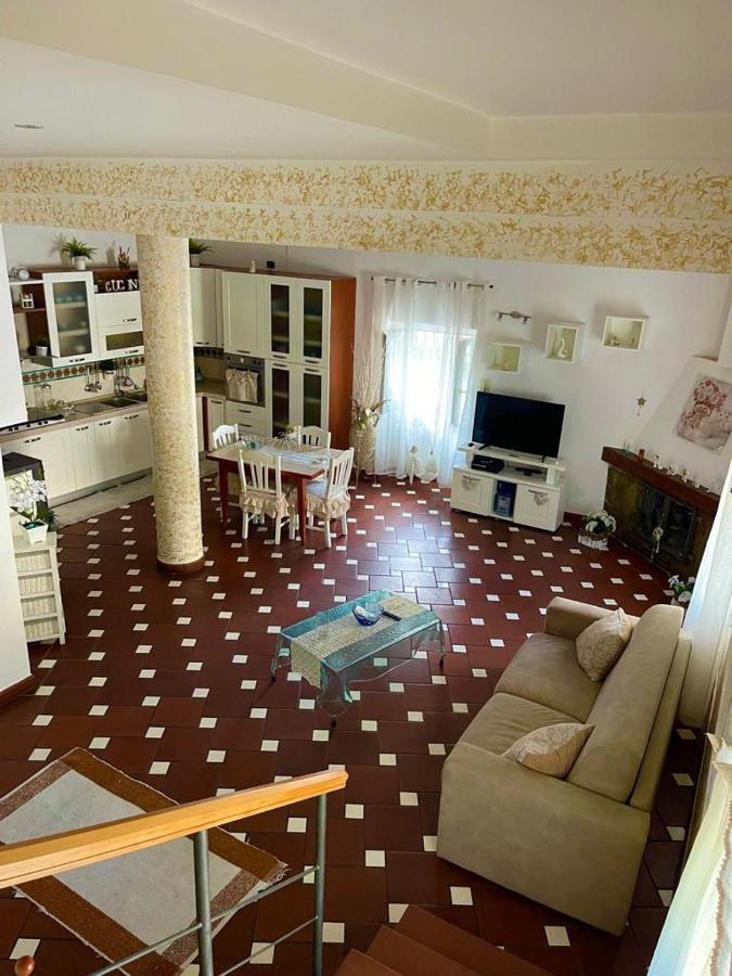Holiday House Il Castello Di Anna Apartman Vietri Kültér fotó